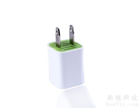 綠點充電器